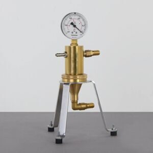 Water Trompe, Ansaugfilterpumpe SIC für Vakuumfiltration mit analogem Manometer, Metall.